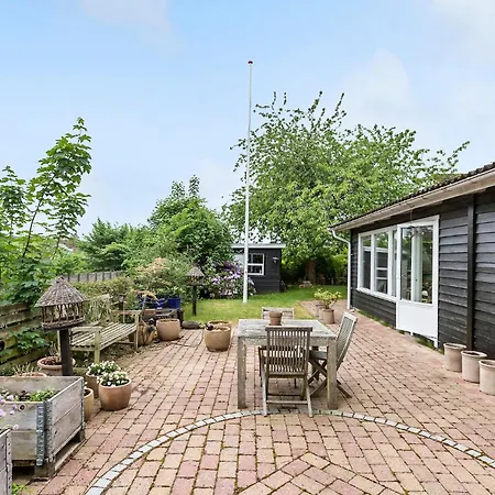 3 Bedroom Gorgeous In Hébergement de vacances