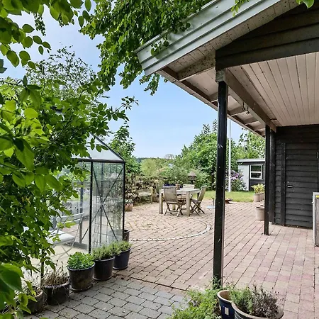 3 Bedroom Gorgeous In Hébergement de vacances Hornbæk