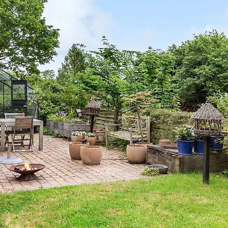 3 Bedroom Gorgeous In Hébergement de vacances